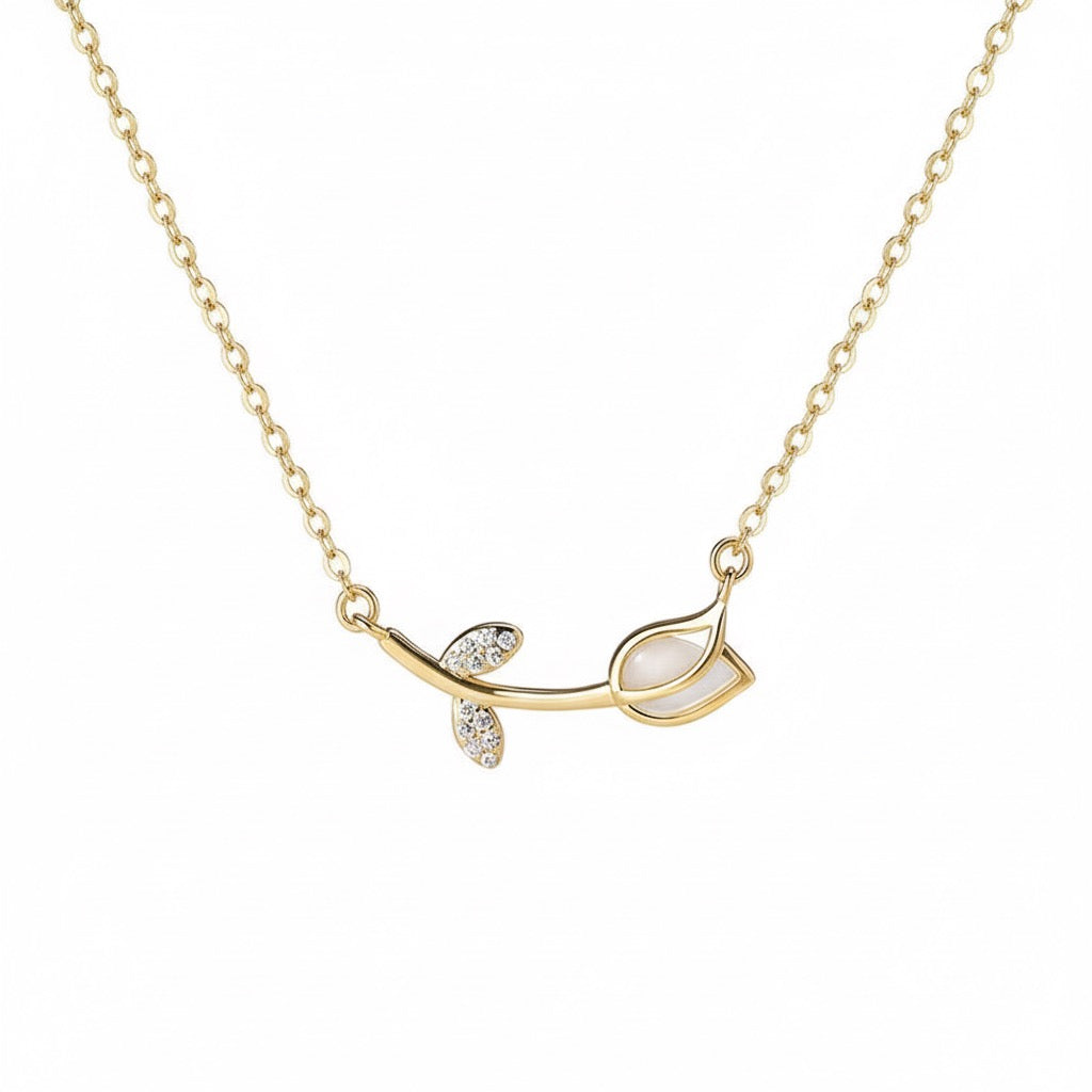 Amélie Tulip Necklace